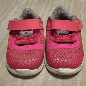 Nike Infant Pink Mesh Sneakers